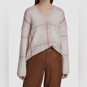 Rails V-Neck Sweater - Cream and Lavender Size S 47% polyacrylic 30% polyamide